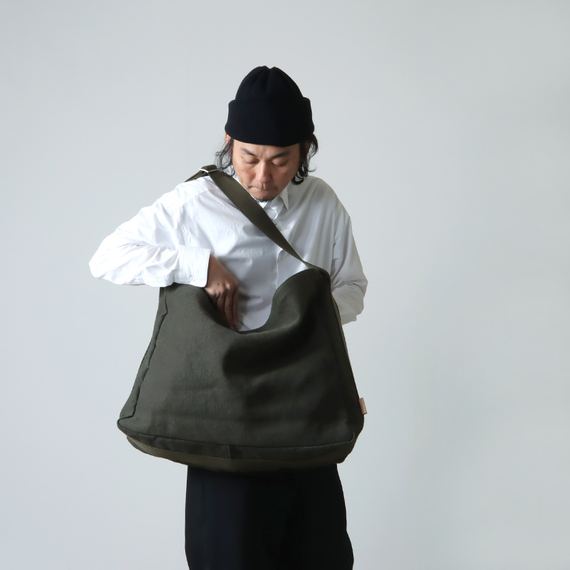 Hender Scheme(エンダースキーマ) square shoulder bag big