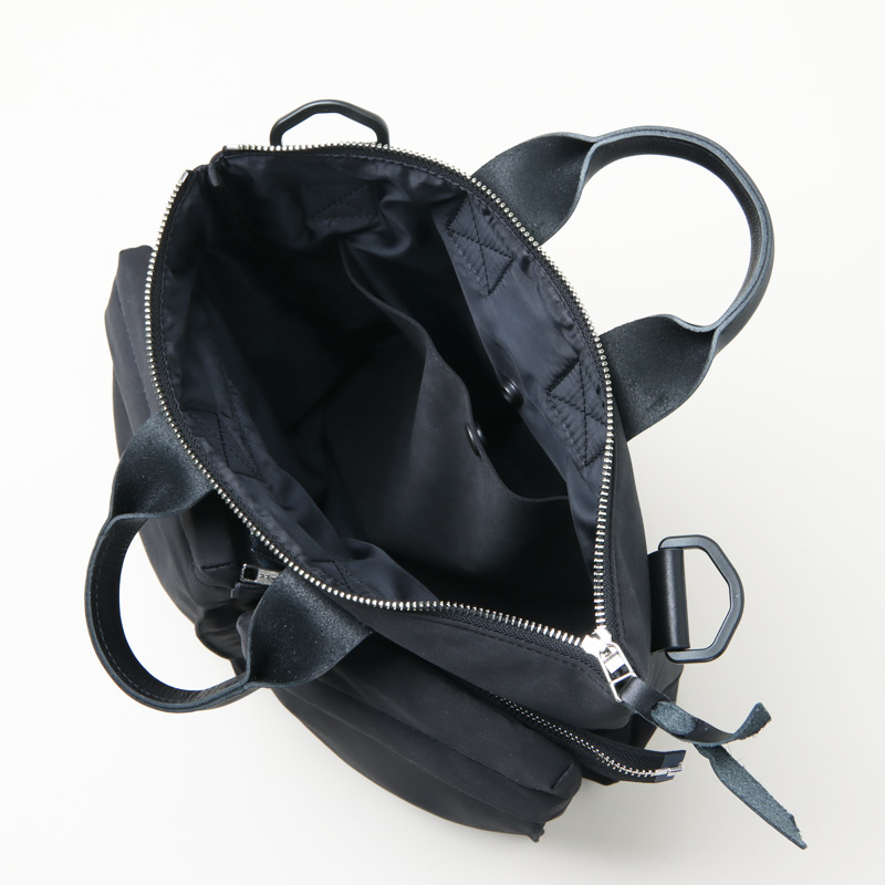 エンダースキーマ　黒ヘルメットバック小 Hender Scheme (エンダースキーマ) helmet bag / ヘルメットバッグ