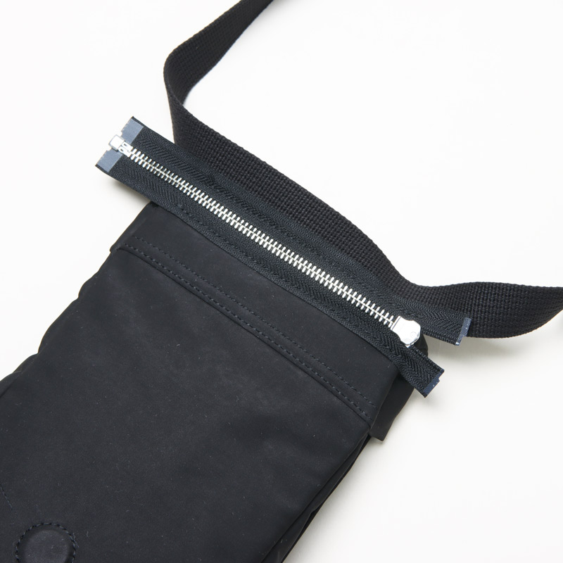 Hender Scheme (エンダースキーマ) helmet bag small