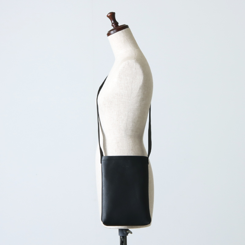 Hender Scheme (エンダースキーマ) cow shoulder small / カウ
