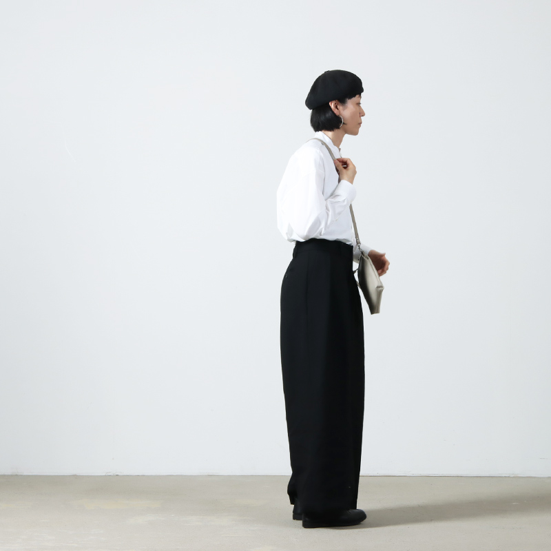 Hender Scheme(���������������) cow snap pochette