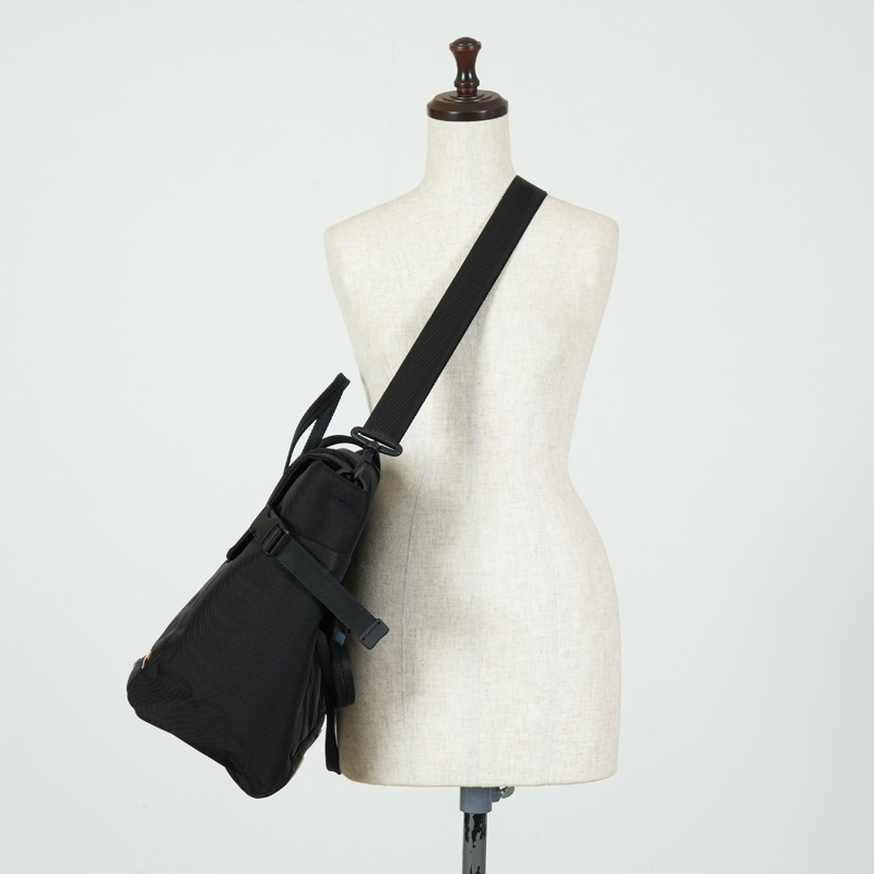 Hender Scheme() module tote bag