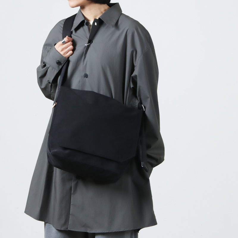 Hender Scheme(���������������) flap shoulder small