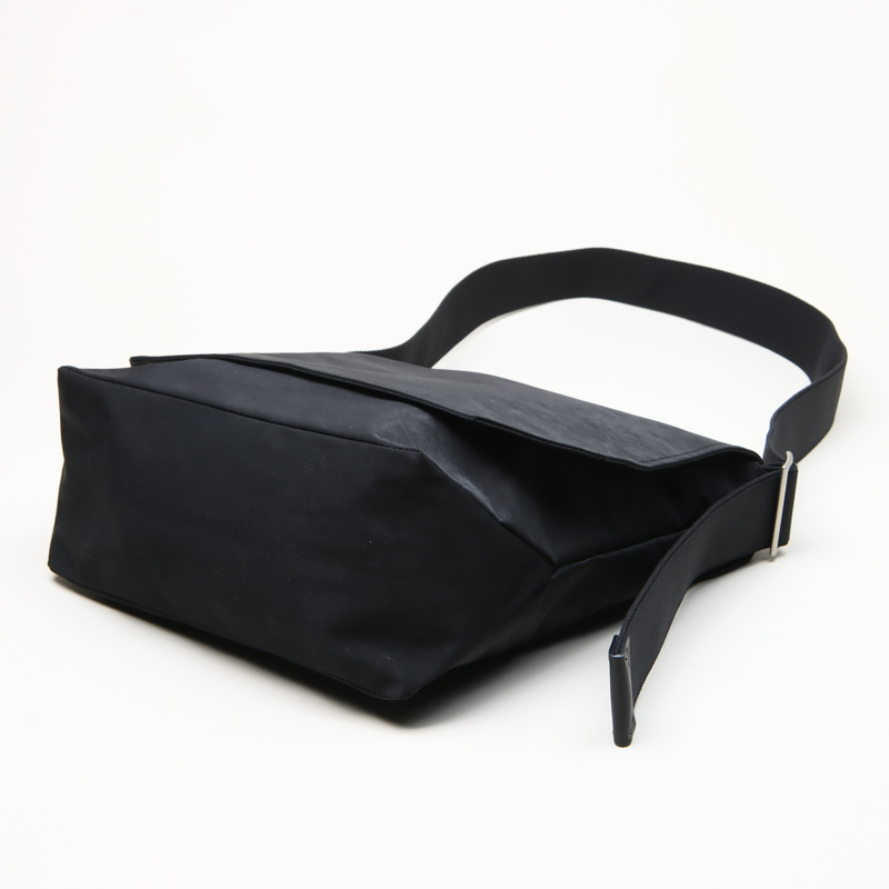 Hender Scheme(���������������) flap shoulder small