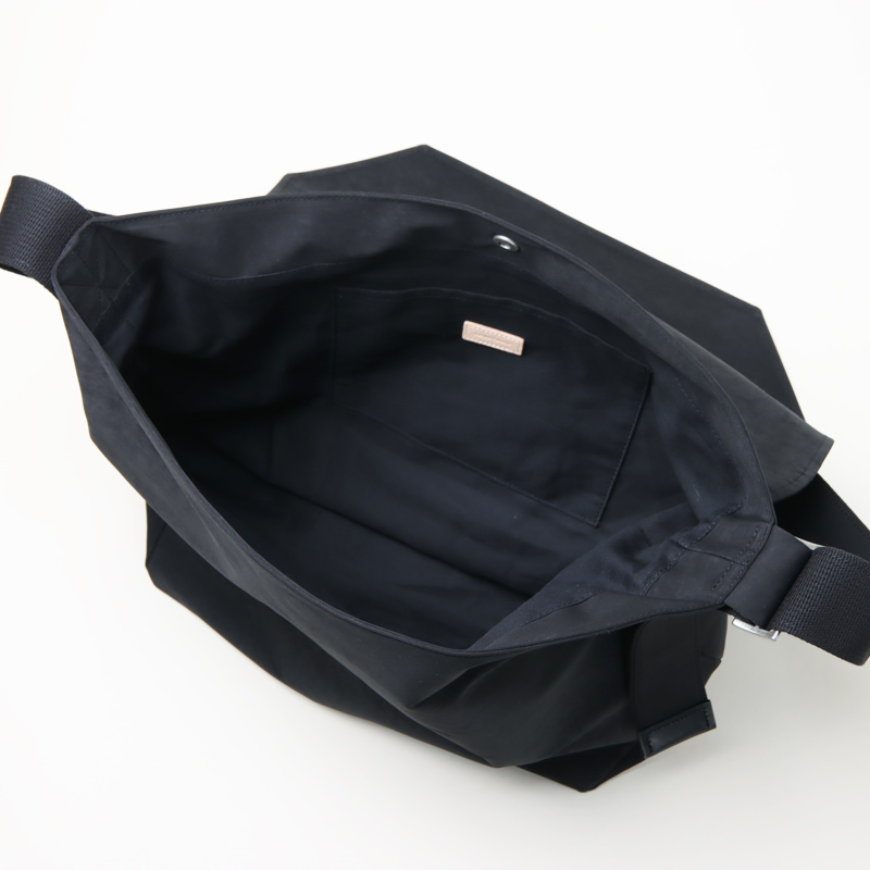 Hender Scheme(���������������) flap shoulder big