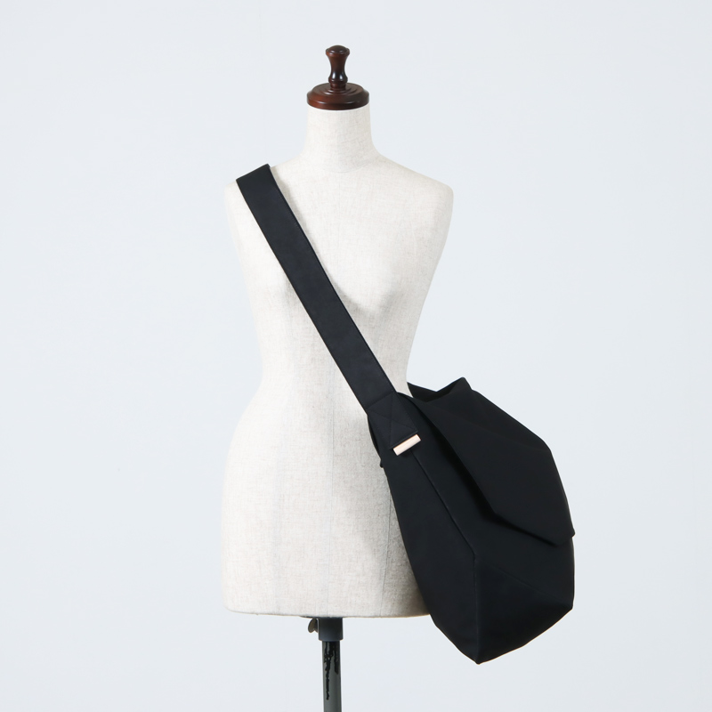 Hender Scheme(���������������) flap shoulder big