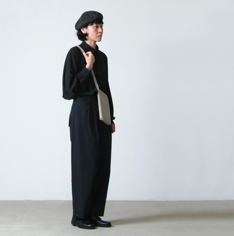 Hender Scheme(���������������) cow shoulder small