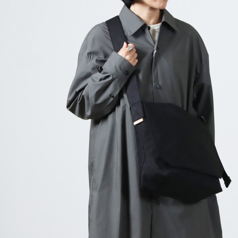 Hender Scheme(���������������) flap shoulder small