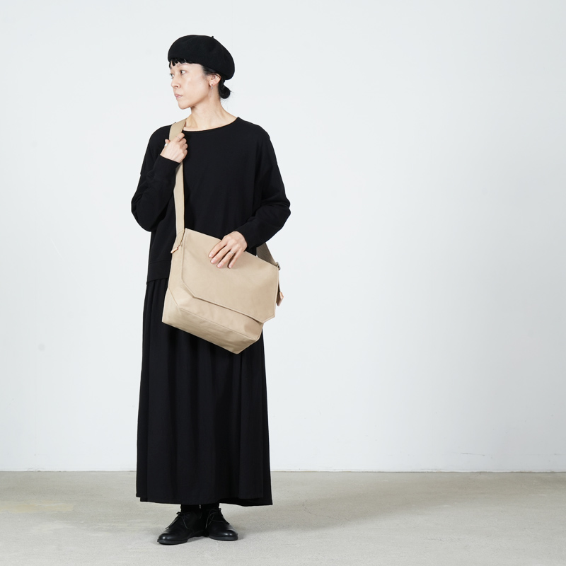 Hender Scheme(���������������) flap shoulder small