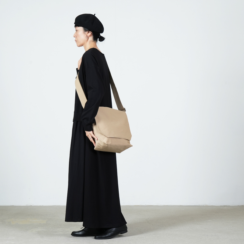 Hender Scheme(���������������) flap shoulder small