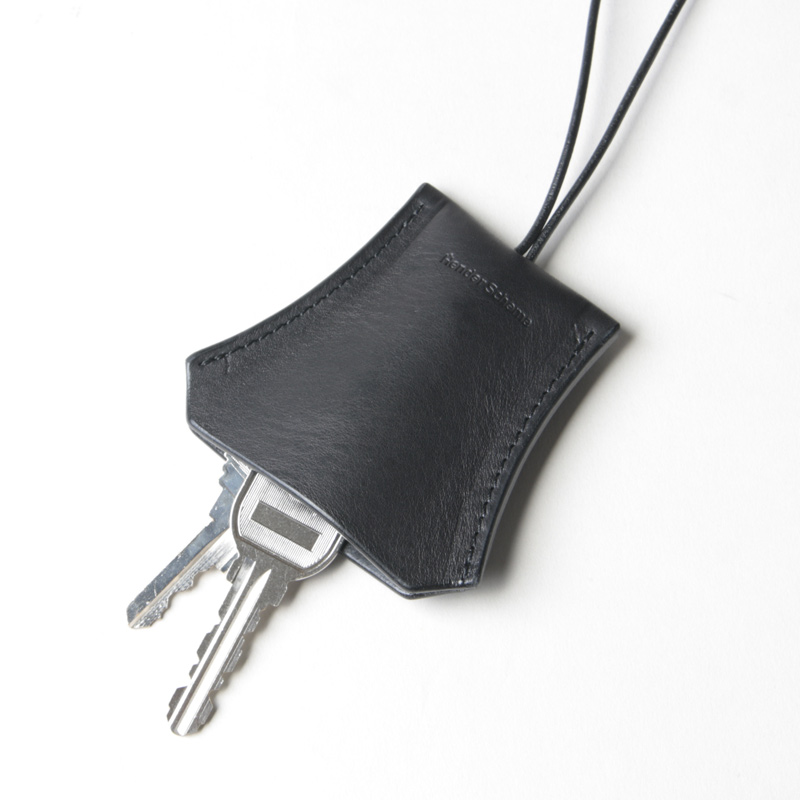 Hender Scheme レザークロシェット ネックホルダー キーケース Hender Scheme (エンダースキーマ) key neck holder / キーネックホルダー