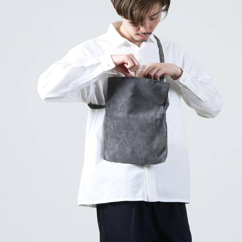 Hender Scheme (エンダースキーマ) pig flap shoulder bag small