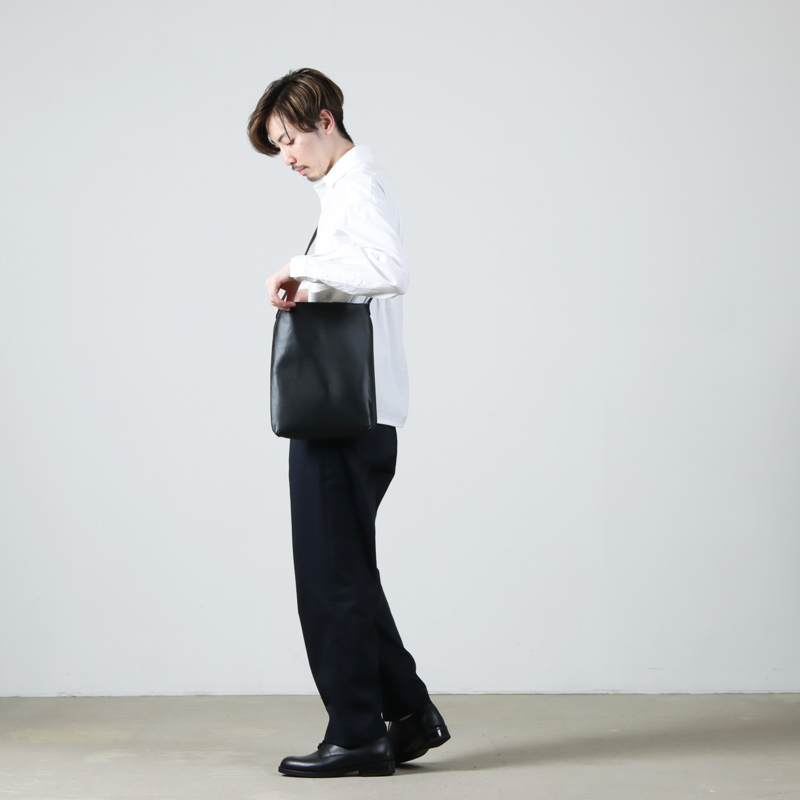 バッグ Hender Scheme Cow Shoulder Big Hender Scheme (エンダースキーマ) cow shoulder big / カウショルダー