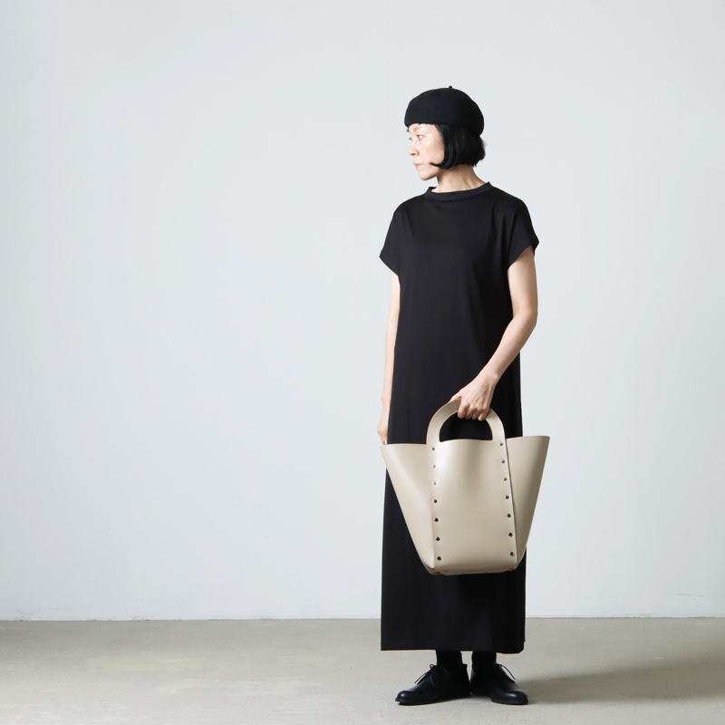 Hender Scheme() assemble daikei hand bag L