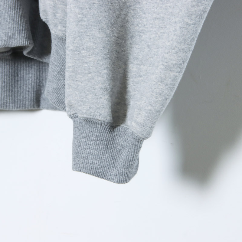 is-ness(ͥ) ZIP SWEATSHIRT