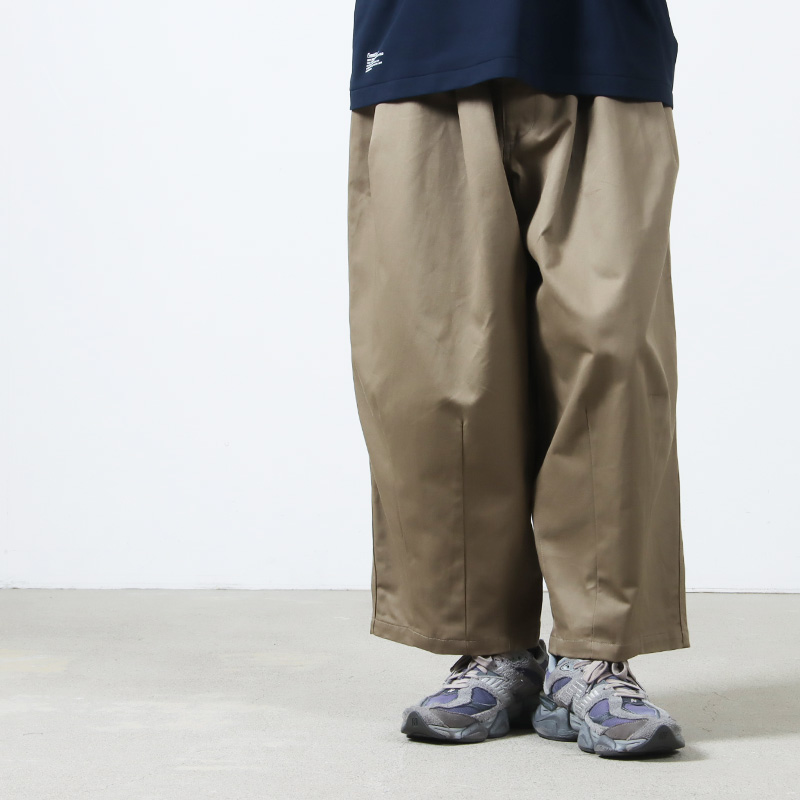 is-ness (イズネス) BALLOON EZ PANTS / バルーンイージーパンツ
