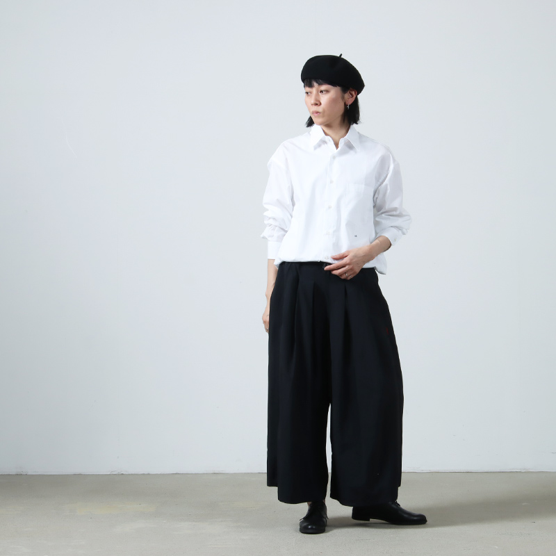 J.B. ATTIRE(ӡ) PARIS WHITE SHIRT