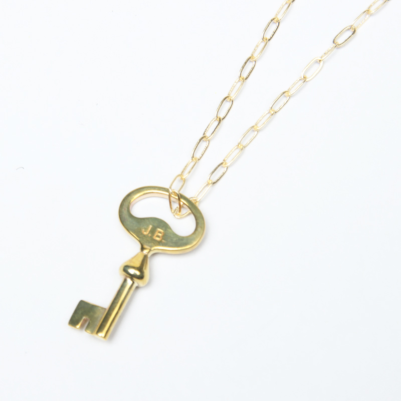 J.B. ATTIRE(ӡ) PARIS KEY CHARM NECKLACE
