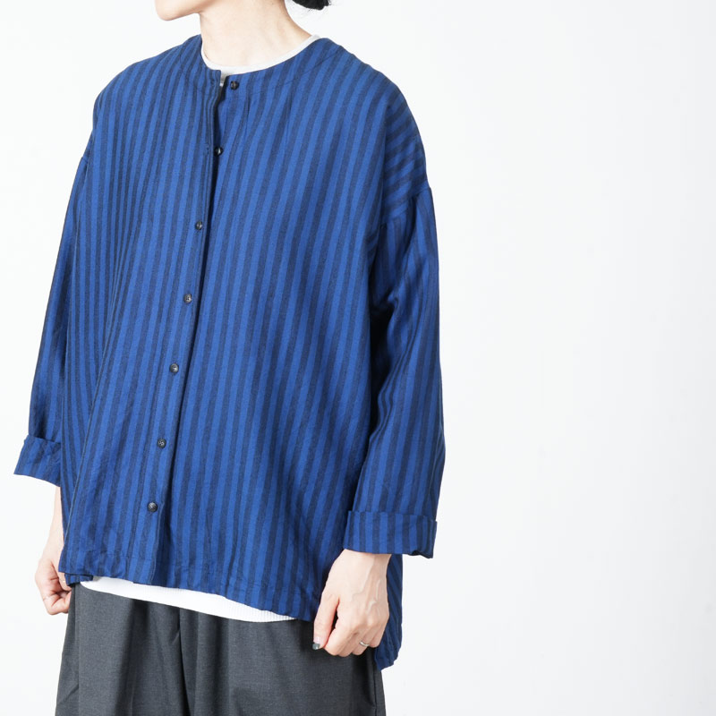 jujudhau(������������) ROUND NECK SHIRTS