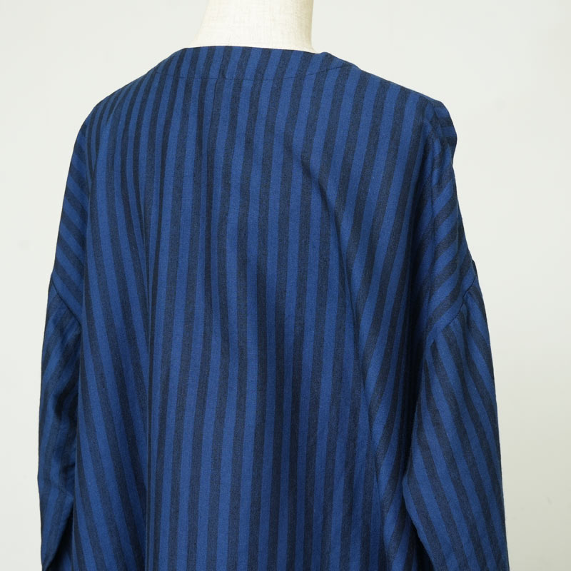 jujudhau(������������) ROUND NECK SHIRTS