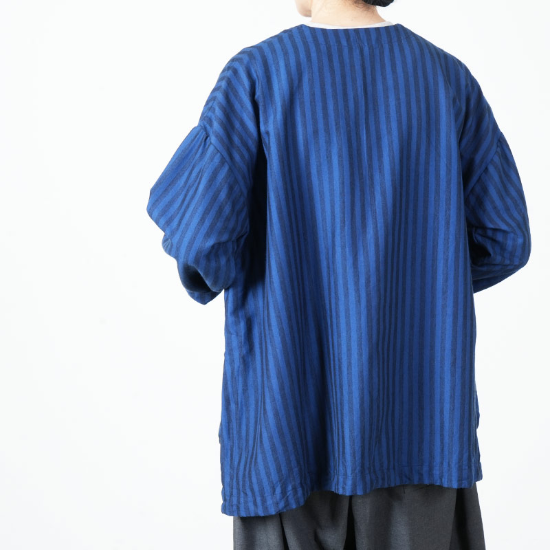 jujudhau(������������) ROUND NECK SHIRTS