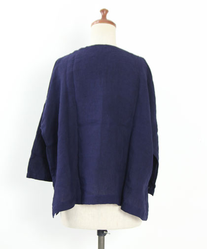 jujudhau /  BOAT NECK