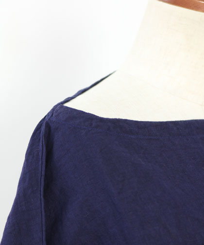 jujudhau /  BOAT NECK