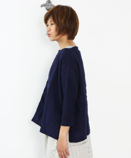 jujudhau /  BOAT NECK