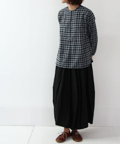 jujudhau /  12 BUTTON