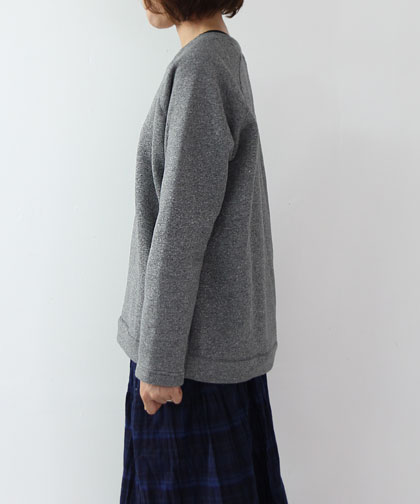 jujudhau /  RAGRAN SWEAT