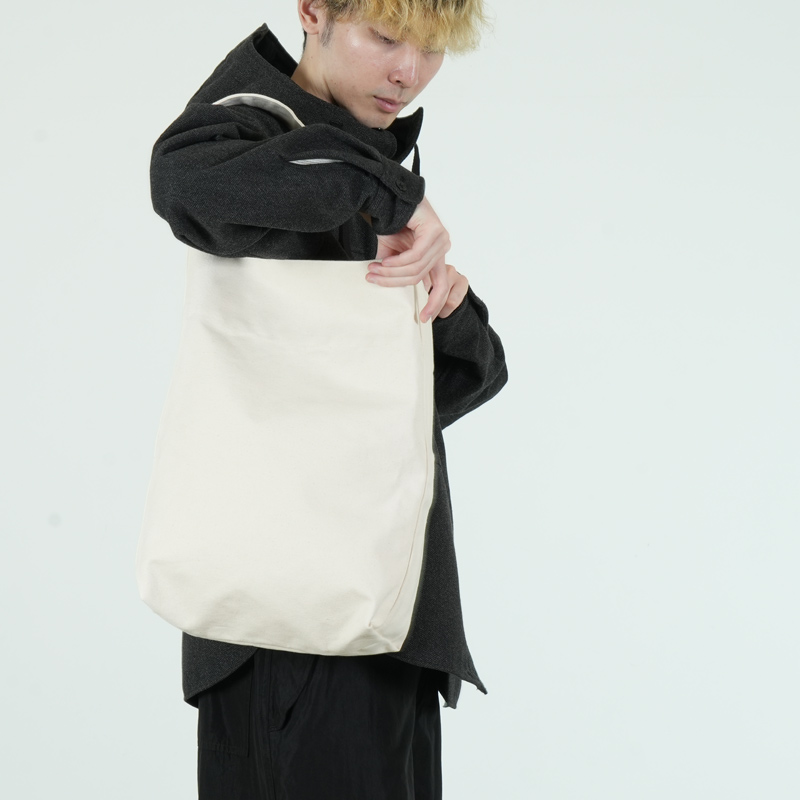 Kaan() Bucket Tote Cotton