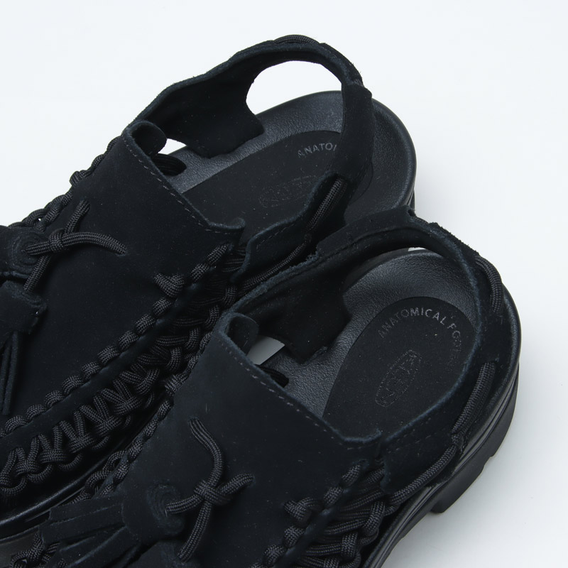 KEEN() UNEEK PLT TASSELL
