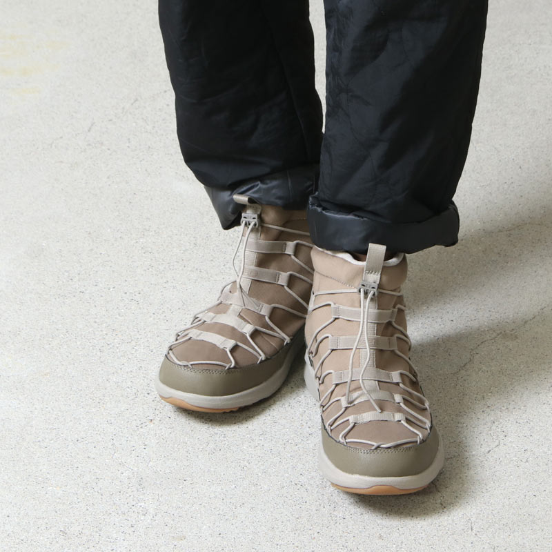 KEEN キーン UNEEK SNK CHUKKA II WP - 靴