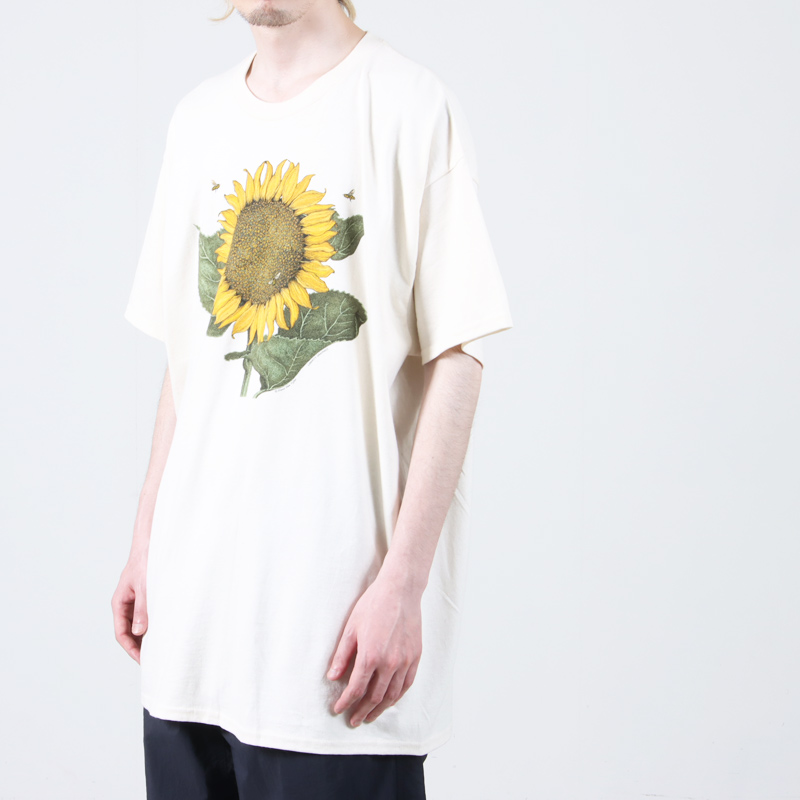 LIBERTY GRAPHICS(Хƥեå) Sunflower and Bees