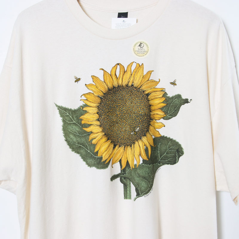 LIBERTY GRAPHICS(Хƥեå) Sunflower and Bees