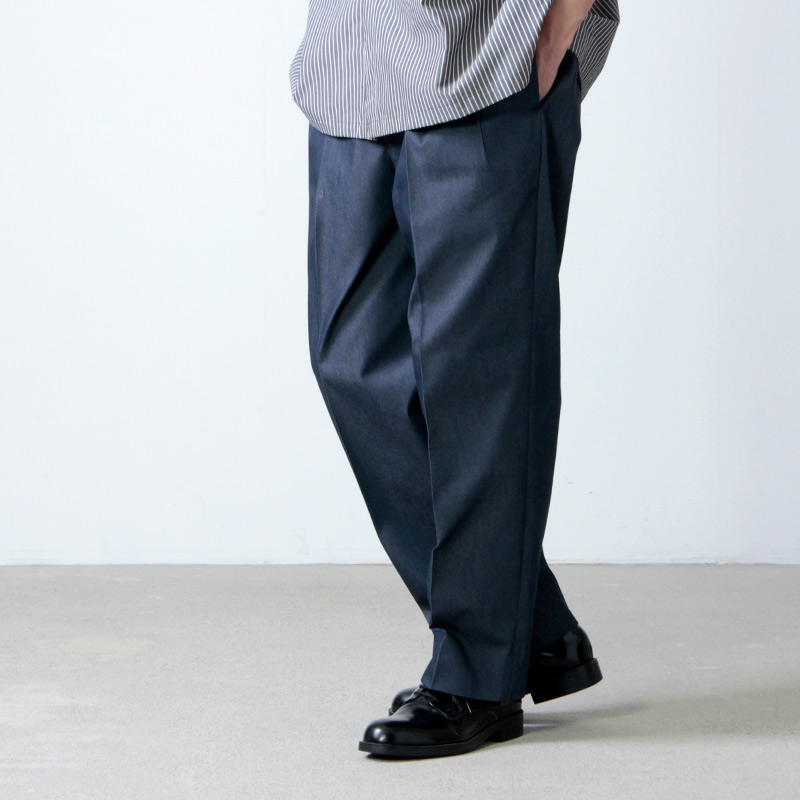  2Tuck Tapered Pants