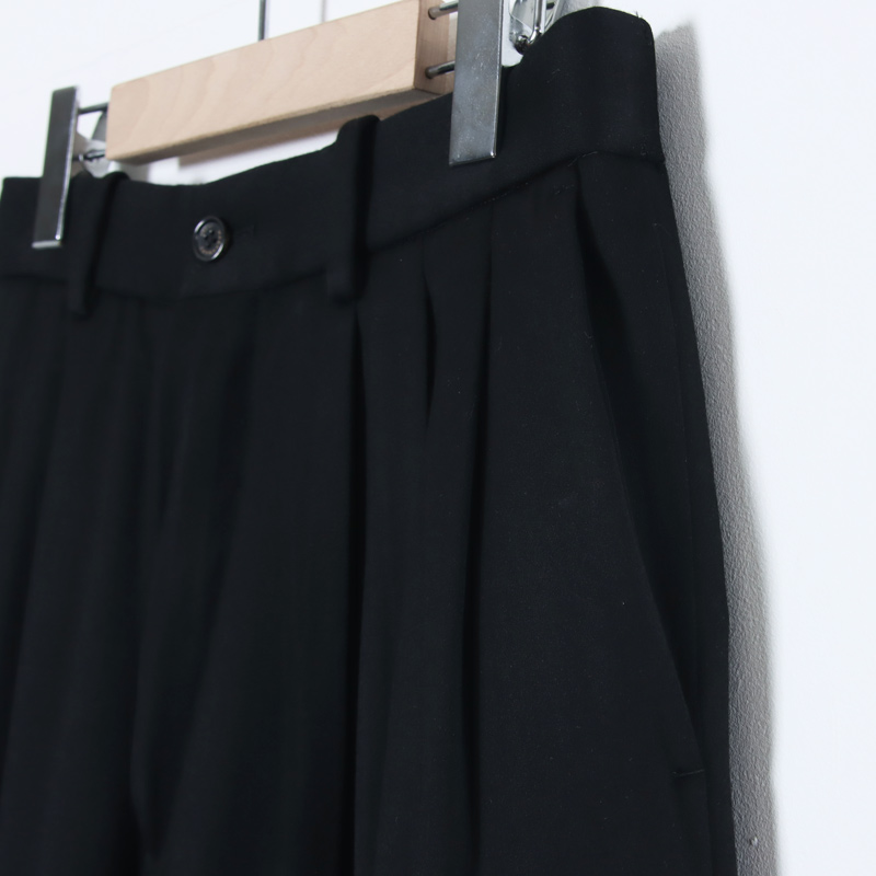 MARKAWARE(�ޡ���������) TRIPLE PLEATED WIDE TROUSERS