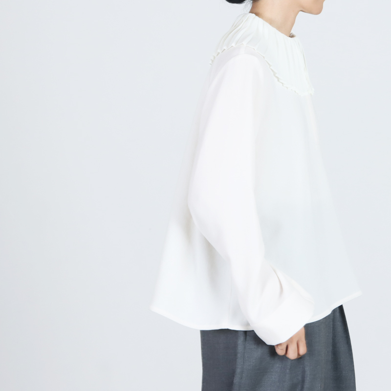 mizuiro ind(ミズイロインド) プリーツカラーシャツプルオーバー