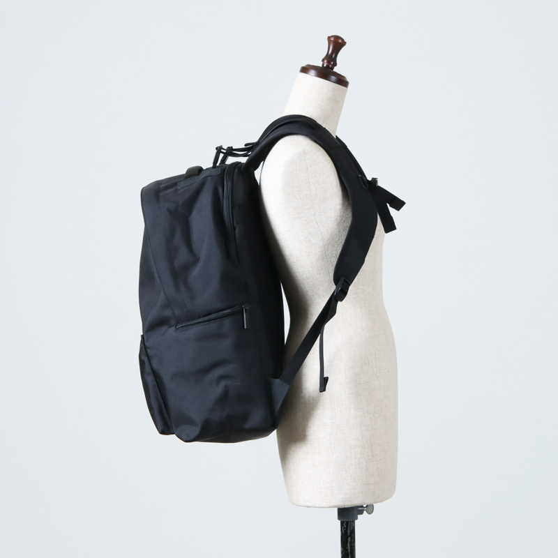 MONOLITH (モノリス) BACKPACK PRO SOLID M BLACK / バックパック プロ ソリッド M