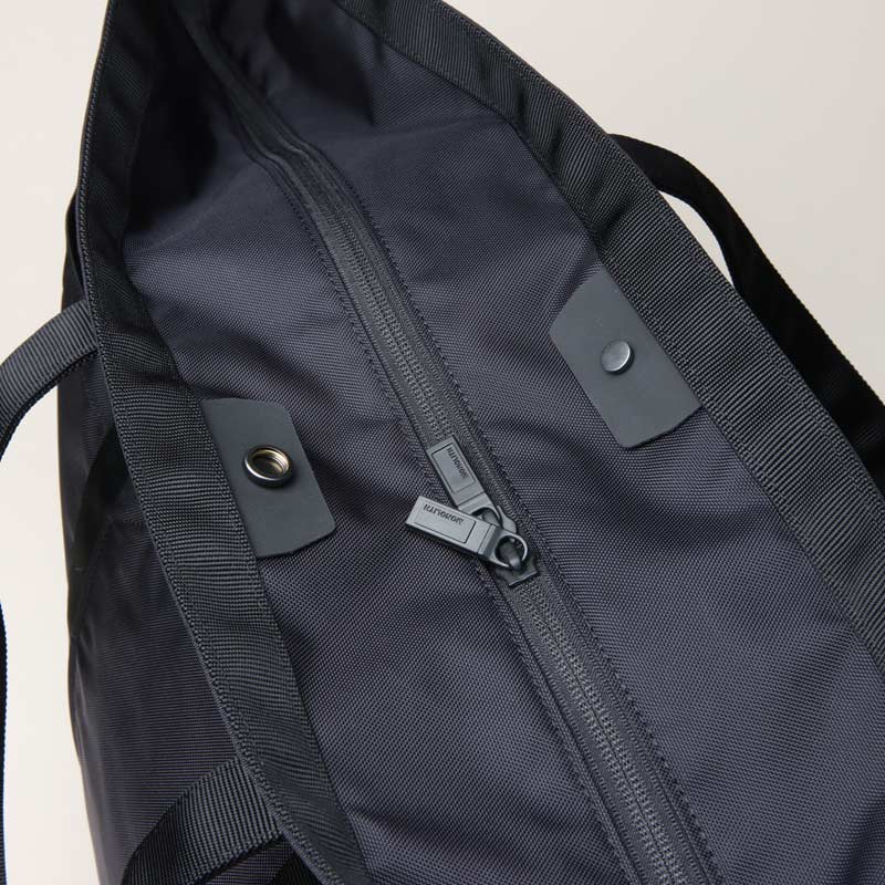 MONOLITH(Υꥹ) TOTE STANDARD L BLACK