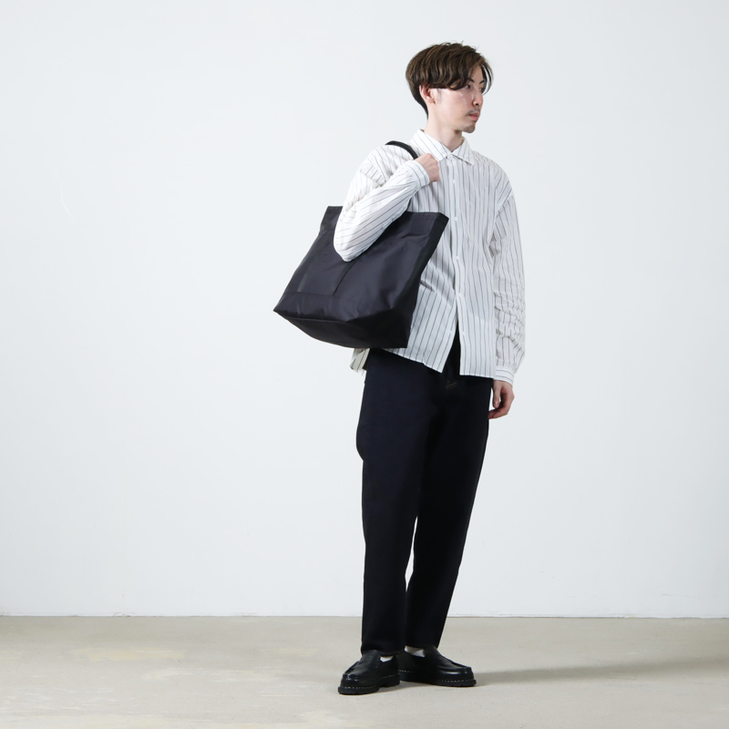 MONOLITH(Υꥹ) TOTE STANDARD L BLACK