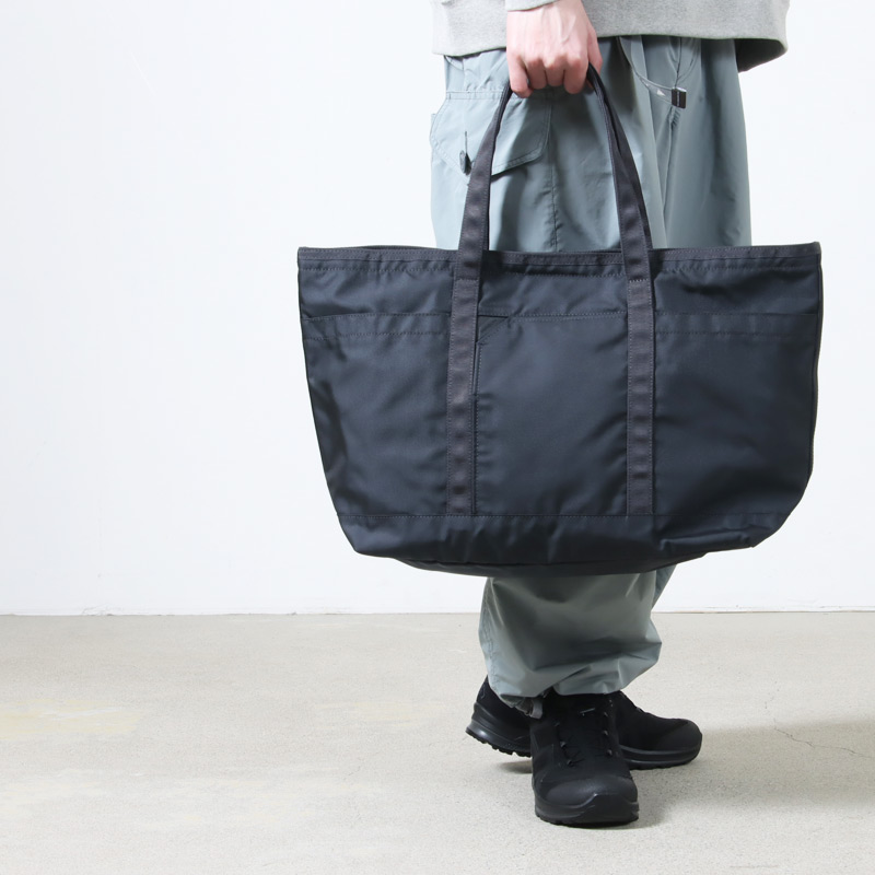 MONOLITH(Υꥹ) TOTE STANDARD M GRAY