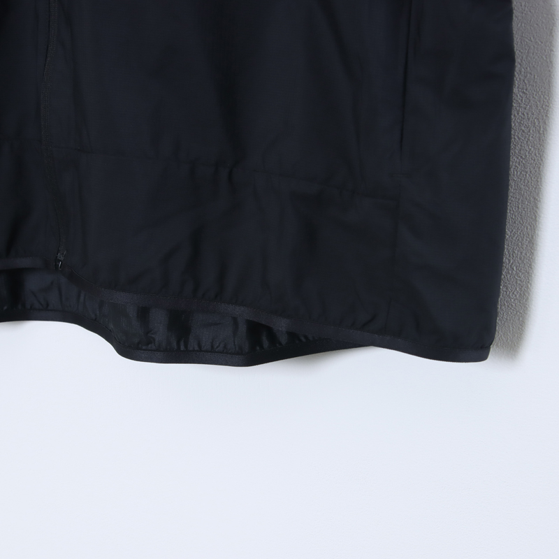 Mountain Hardwear(�ޥ���ƥ�ϡ��ɥ�����) ��������������ա��ǥ����㥱�å�