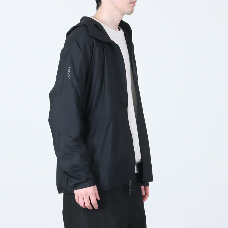 Mountain Hardwear(�ޥ���ƥ�ϡ��ɥ�����) ��������������ա��ǥ����㥱�å�