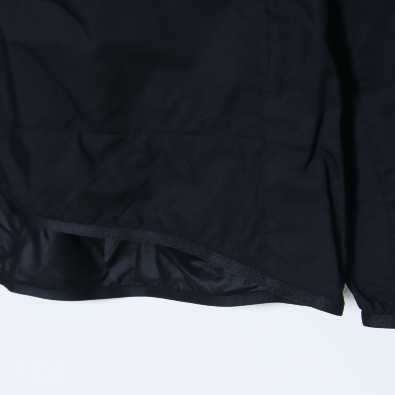 Mountain Hardwear(�ޥ���ƥ�ϡ��ɥ�����) ��������������ա��ǥ����㥱�å�