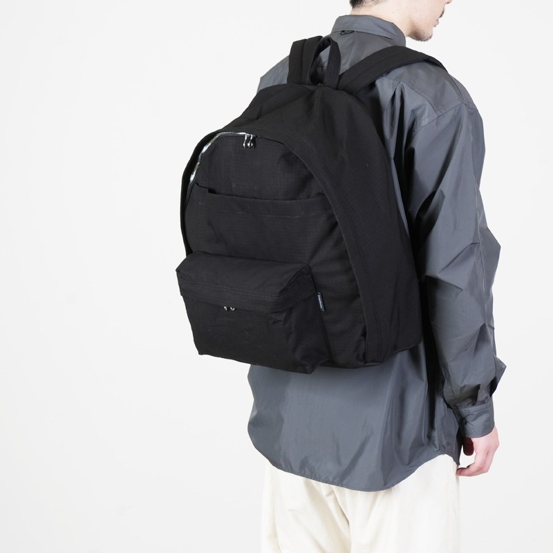 nanamica(�ʥʥߥ�) Day Pack