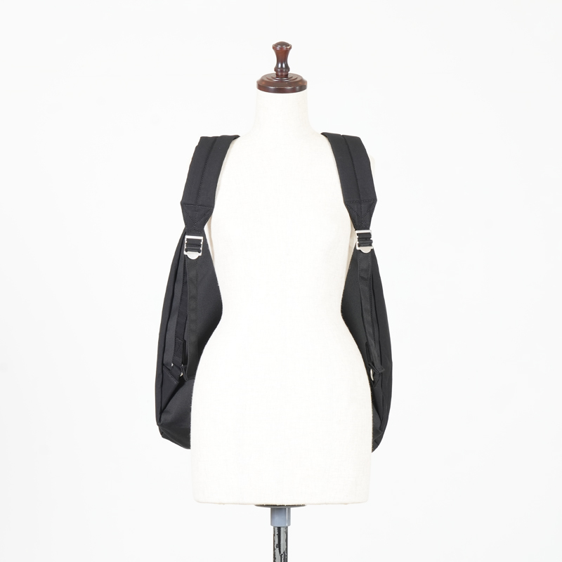 nanamica(�ʥʥߥ�) Day Pack