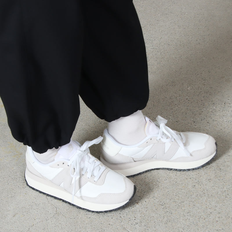NEW BALANCE(�˥塼�Х��) 237 White