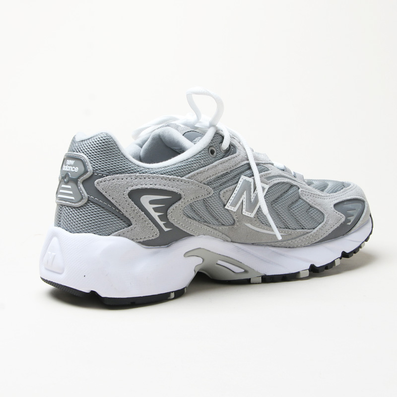 new balance ml725