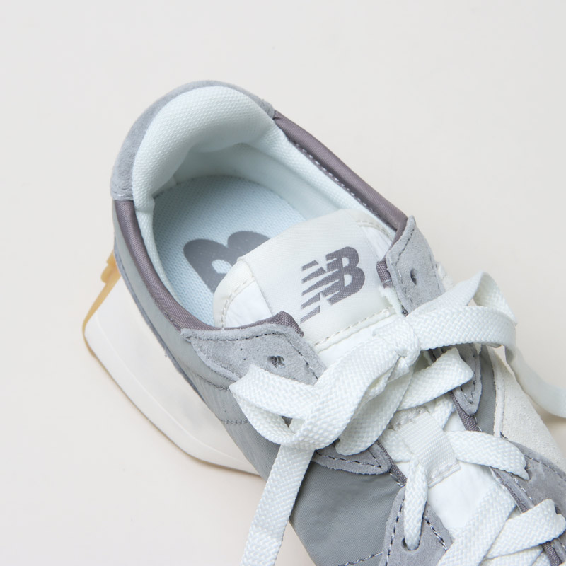 NEW BALANCE(˥塼Х) MS327